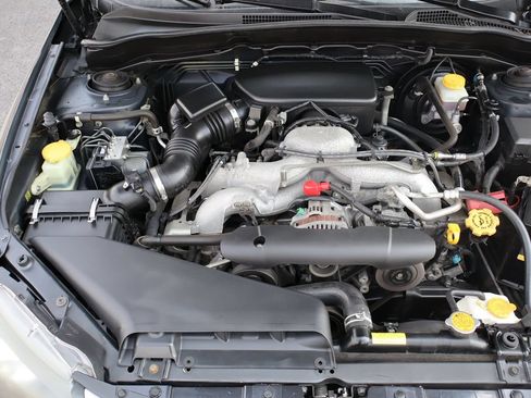 Used 2010 Subaru Impreza 2.5i AWD/4WD image 36