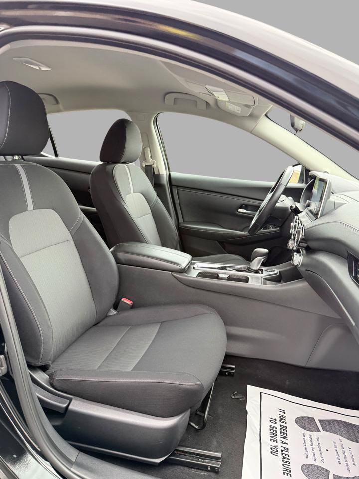 Used 2021 Nissan Sentra SV FWD image 33