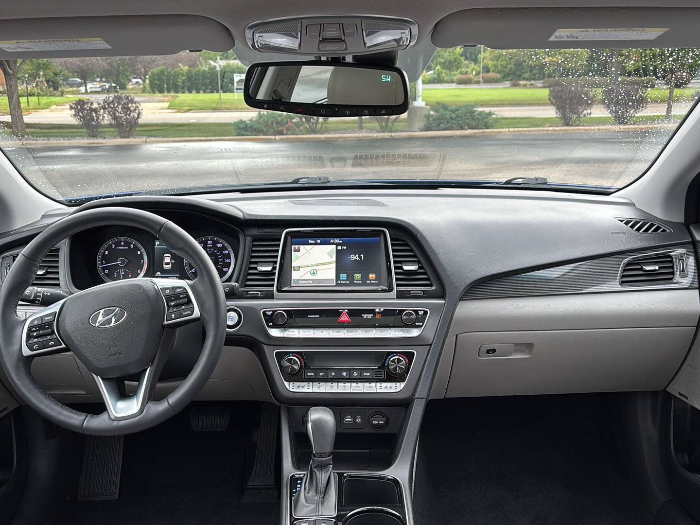 Used 2019 Hyundai Sonata Limited w/ Ultimate Package 04 FWD image 17