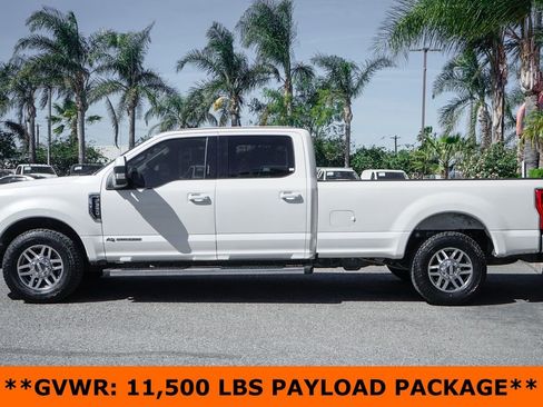 Used 2017 Ford F350 Lariat image 5