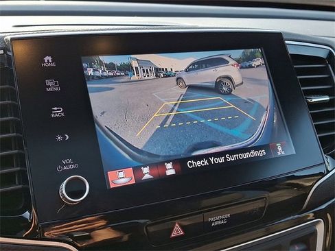 Certified 2022 Honda Ridgeline Black Edition image 19