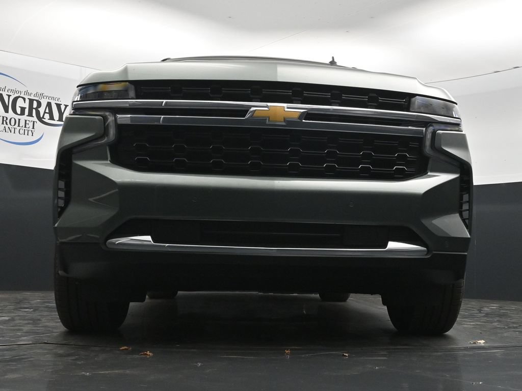 Used 2023 Chevrolet Suburban LS RWD image 27