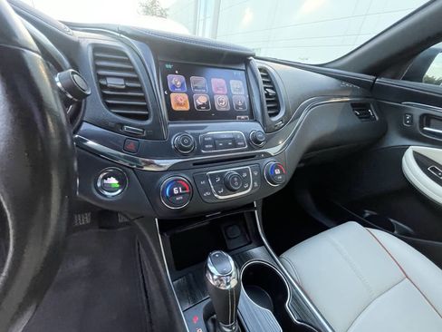 Used 2017 Chevrolet Impala Premier FWD image 14