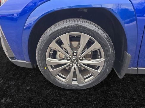 Used 2023 Lexus UX 250h F Sport image 9