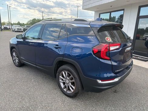 Used 2023 GMC Terrain SLT image 5