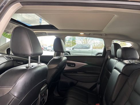 Used 2019 Nissan Murano Platinum image 23