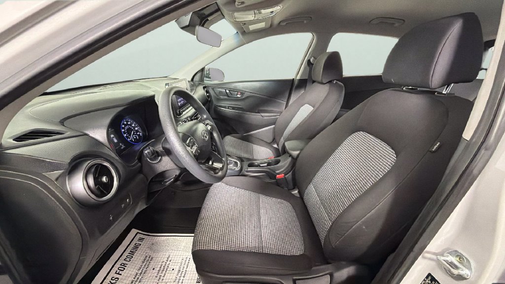 Used 2022 Hyundai Kona SE FWD image 17