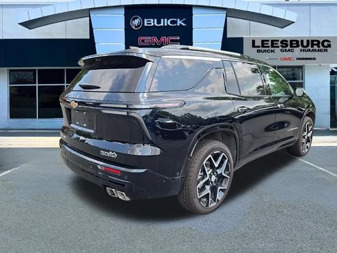 Used 2026 Chevrolet Traverse High Country w/ LPO, Floor Liner Package AWD/4WD image 7