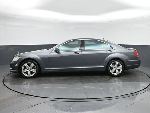 Used 2010 Mercedes-Benz S 550 image 4
