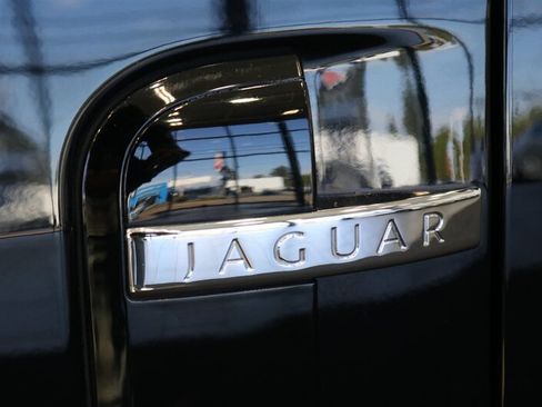 Used 2010 Jaguar XKR R RWD image 78