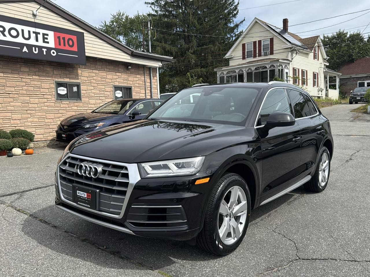 Used 2018 Audi Q5 2.0T Premium Plus w/ Premium Plus Package AWD/4WD image 3
