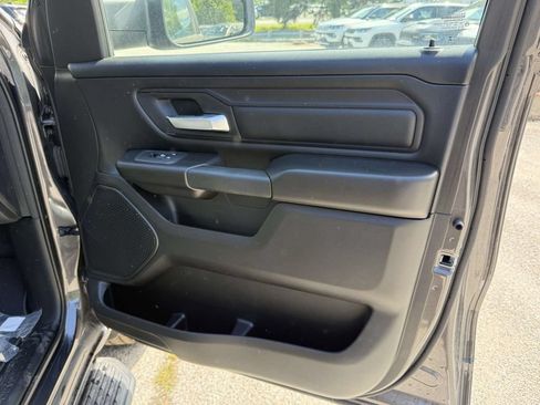 New 2026 RAM 1500 Express AWD/4WD image 7