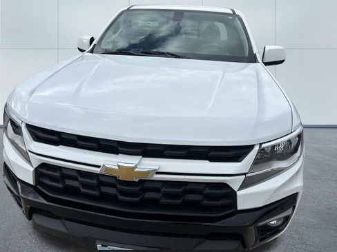 Used 2022 Chevrolet Colorado LT w/ LT Convenience Package AWD/4WD image 2