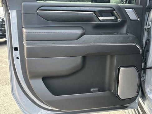 Used 2025 GMC Sierra 2500 AT4X image 22