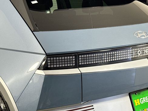 Used 2024 Hyundai Ioniq 5 Limited image 36