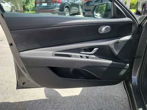 Used 2026 Hyundai Elantra SE w/ Cargo Package FWD image 13