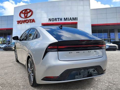 Used 2024 Toyota Prius Limited image 3
