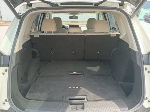 Used 2021 Nissan Rogue SL w/ Premium Package AWD/4WD image 19