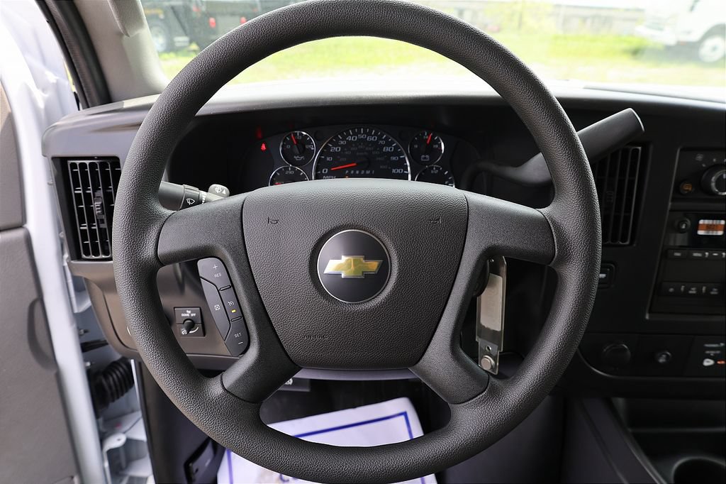 New 2026 Chevrolet Express 2500 w/ Driver Convenience Package RWD image 28