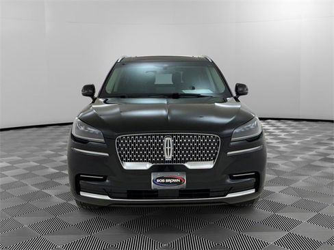 Used 2023 Lincoln Aviator AWD w/ Premium Package image 8
