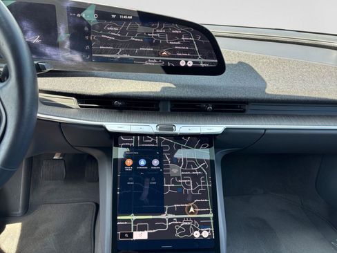 Used 2024 Lucid Air Pure RWD image 22