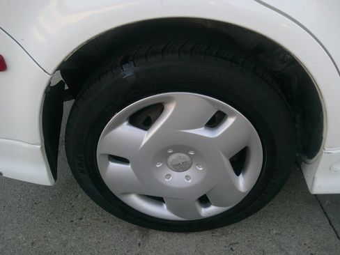 Used 2005 Scion xB image 20