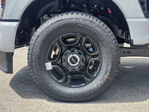 New 2026 Ford F250 XL w/ STX Appearance Package AWD/4WD image 8