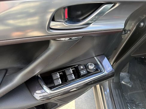 Used 2018 MAZDA CX-9 Grand Touring FWD image 18