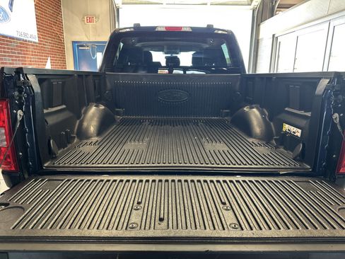 Used 2022 Ford F150 XLT w/ Equipment Group 302A High image 8