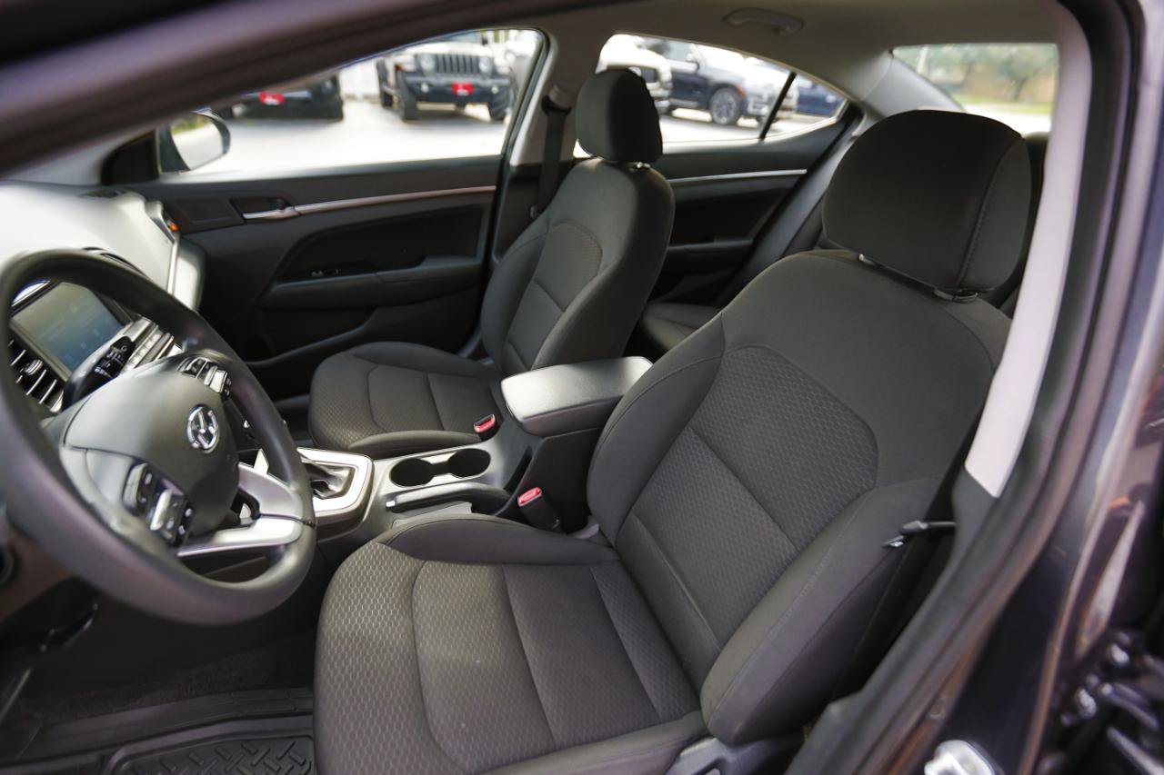 Used 2020 Hyundai Elantra SEL w/ Cargo Package (C1) FWD image 5