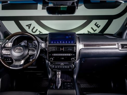 Used 2023 Lexus GX 460 Premium w/ Premium Package AWD/4WD image 3