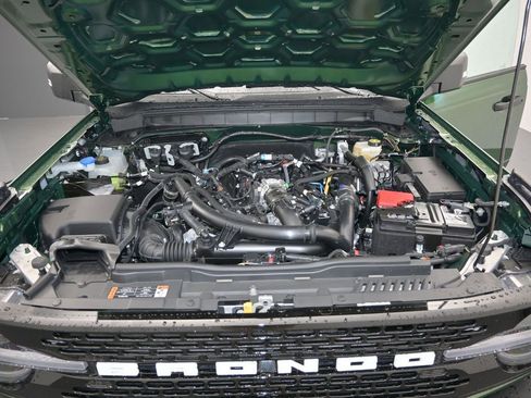 New 2025 Ford Bronco Outer Banks image 12