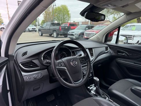Used 2019 Buick Encore Preferred AWD/4WD image 14