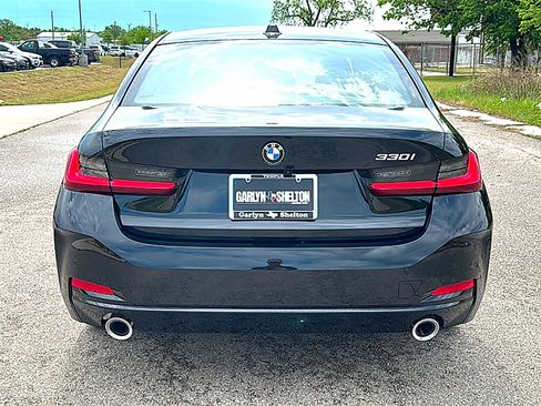 New 2026 BMW 330i Sedan w/ Premium Package RWD image 7