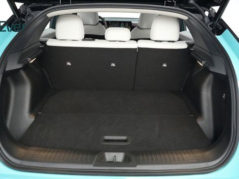 Used 2026 Nissan Leaf Platinum+ w/ Floor Mat Package (Platinum+) FWD image 8