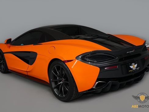 Used 2018 McLaren 570S Spider image 8