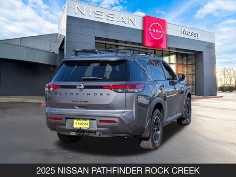 New 2025 Nissan Pathfinder Rock Creek image 8