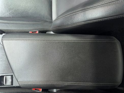 Used 2019 Alfa Romeo Giulia image 31