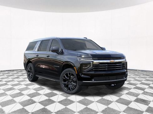 New 2026 Chevrolet Suburban LT w/ Comfort Package AWD/4WD image 12