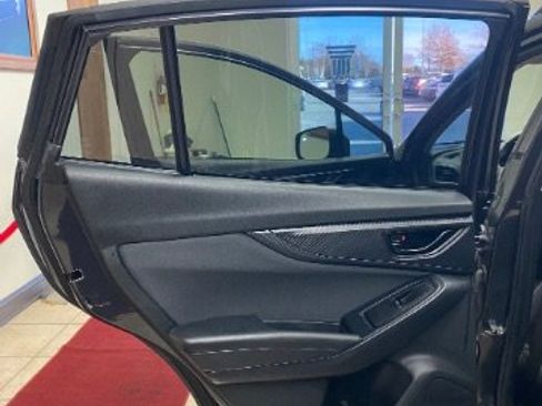 Used 2019 Subaru Crosstrek 2.0i Premium w/ Moonroof Package image 17