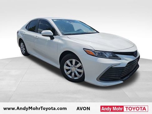 Used 2022 Toyota Camry LE FWD image 1