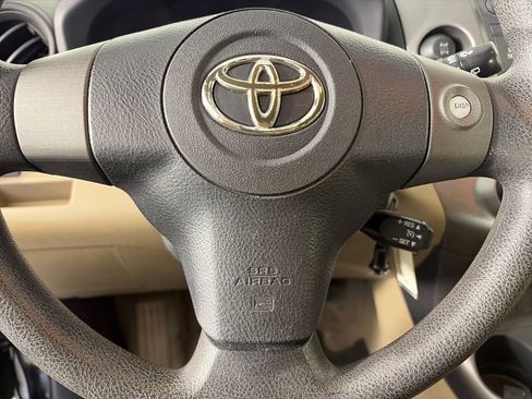 Used 2011 Toyota RAV4 4WD w/ Base L4 Extra Value Pkg image 16