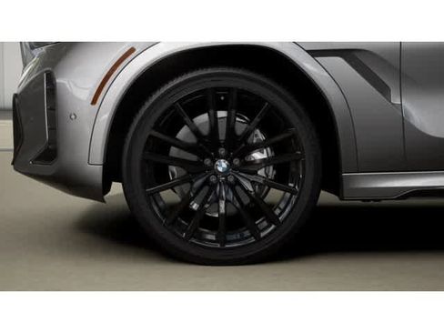 New 2026 BMW X6 xDrive40i w/ Climate Comfort Package image 7