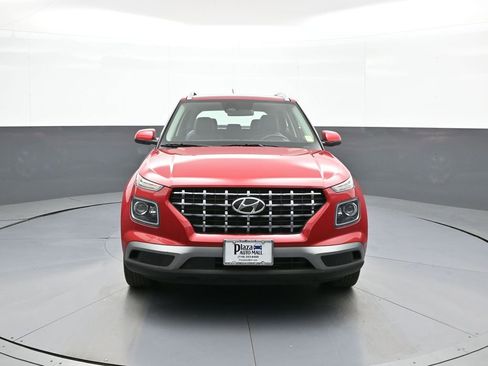 Certified 2023 Hyundai Venue Limited FWD image 2