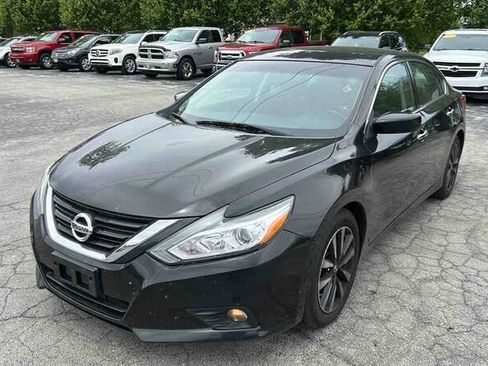 Used 2018 Nissan Altima 2.5 SV FWD image 4
