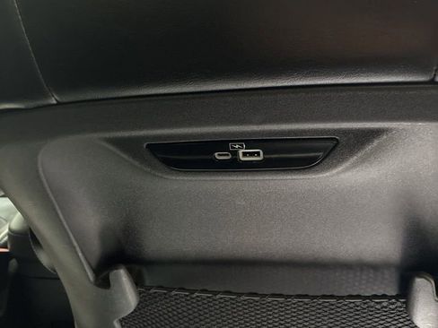 Used 2021 Chrysler Pacifica Limited w/ S Appearance Package AWD/4WD image 31
