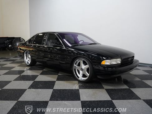 Used 1996 Chevrolet Impala SS RWD image 17
