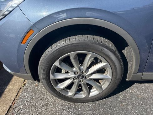 Used 2022 Lincoln Corsair AWD w/ Premium Package image 7