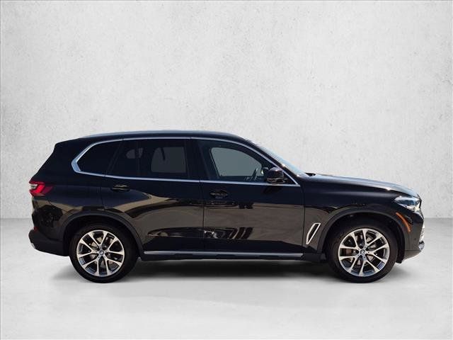 Used 2021 BMW X5 xDrive40i w/ Premium Package 2 AWD/4WD image 4