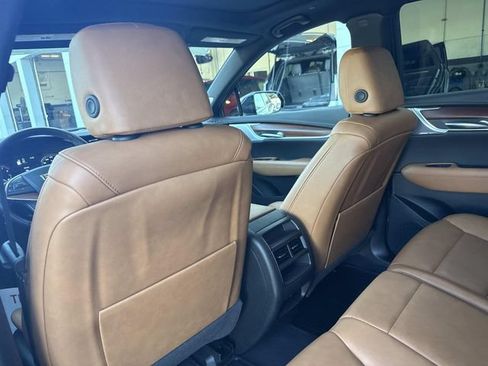 Certified 2024 Cadillac XT5 Premium Luxury AWD/4WD image 30